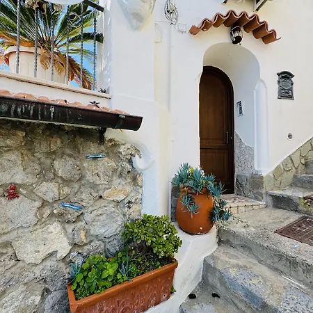 Holiday home Yourhome - Assia House *
